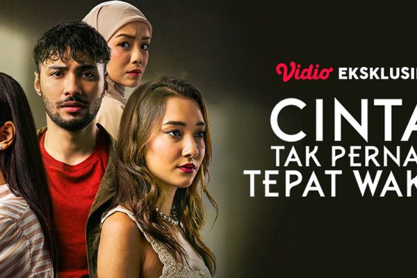 Cinta Tak Pernah Tepat Waktu